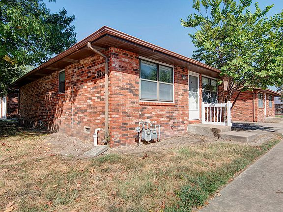 5th image of 2747 E Mcdaniel Street #A & B