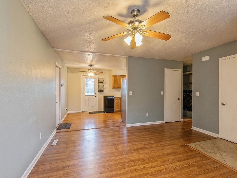 519 Front St, Fairfax, IA 52228 Zillow