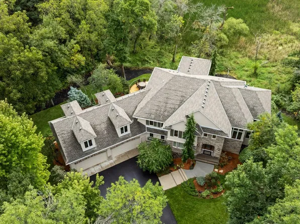 6065 Apple Rd, Shorewood, MN 55331