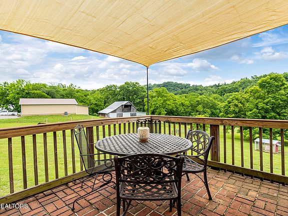 5th image of 7324 Thorn Grove Pike