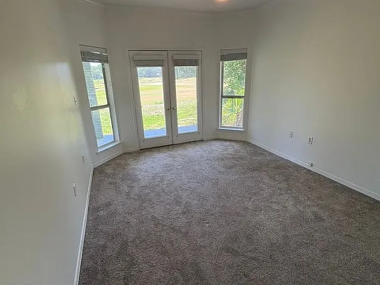 83 Lake Lorraine Cir — Photo 9
