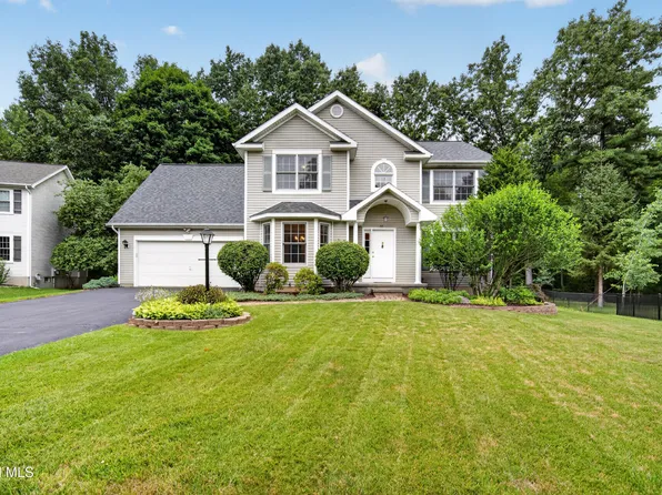 57 Michelle Drive, Clifton Park, NY 12065