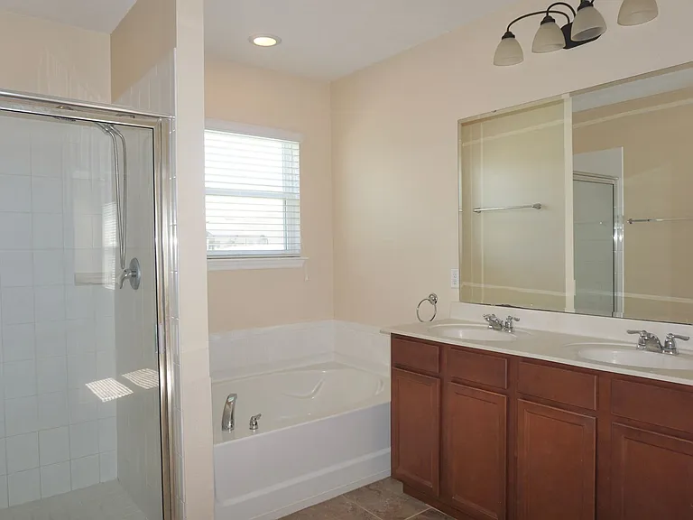 1445 Wallace Manor Pass — Photo 11