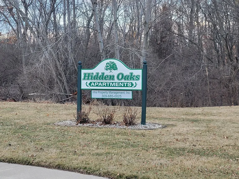 Hidden Oaks Apartments — Photo 8