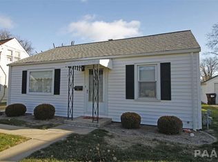 2924 N Saint Philomena Ct, Peoria, IL