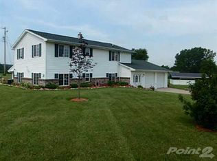 109 Deer Creek Trl, Charlotte, MI 48813