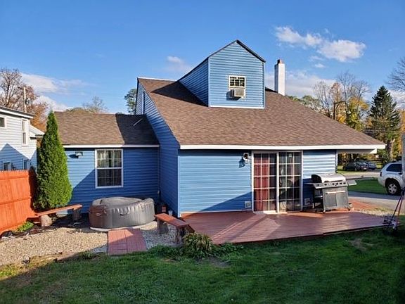 4th image of this home