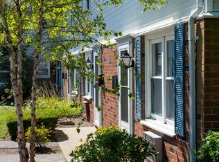 390 Blue Ledge Dr #200322, Roslindale, MA 02131