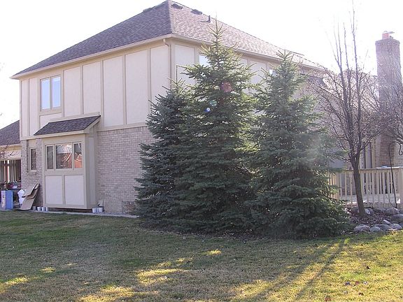 2nd image of 1558 Picadilly Dr