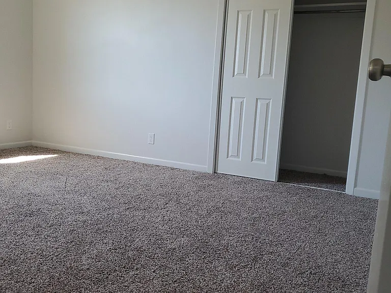450 Old Edgemore Ln #19 — Photo 7