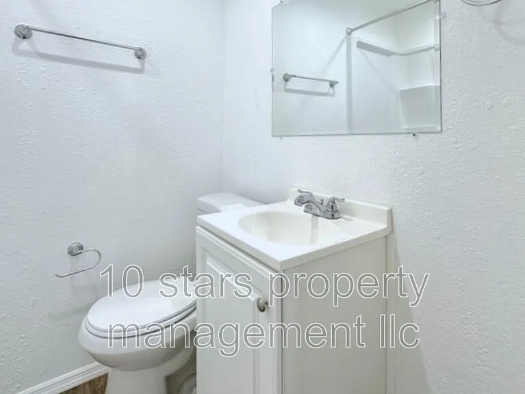 14125 Palm St #4 — Photo 15