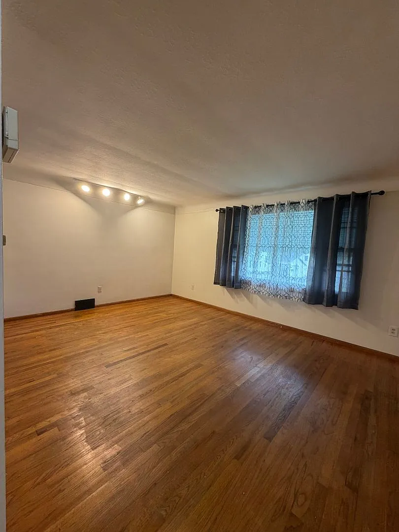 Renovated Up/Down Duplex — Photo 3