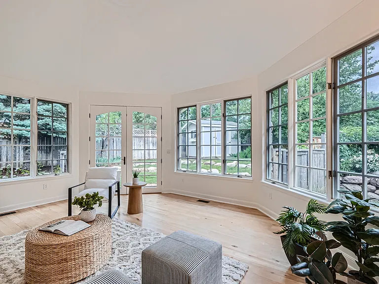 3782 Wonderland Hill Ave — Photo 11
