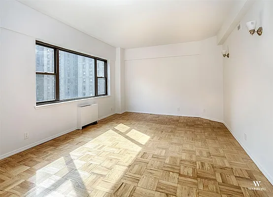 Rented by Warburg | media 14