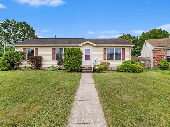 15080 Woodmont Ct, Romulus, MI 48174