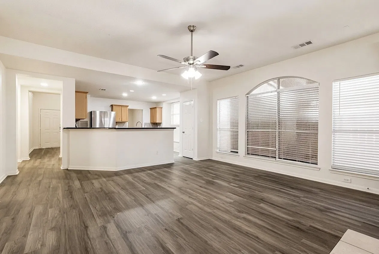 Spacious 3BR/2.5BA Townhouse for Rent in Cypress, TX - Available 10/25/2026 — Photo 2