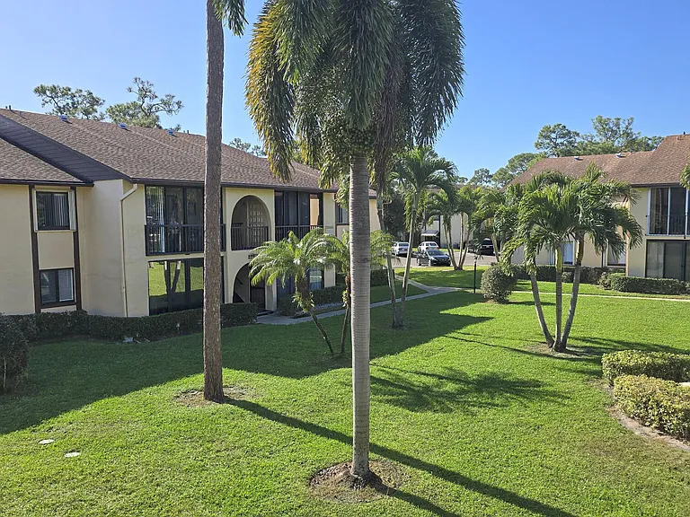 222 Pine Hov Cir #2B — Photo 12
