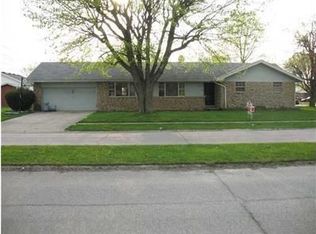 1602 Boulevard Pl, Elwood, IN 46036