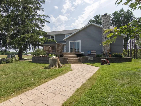 238 6th Ave, Clayton, WI 54004