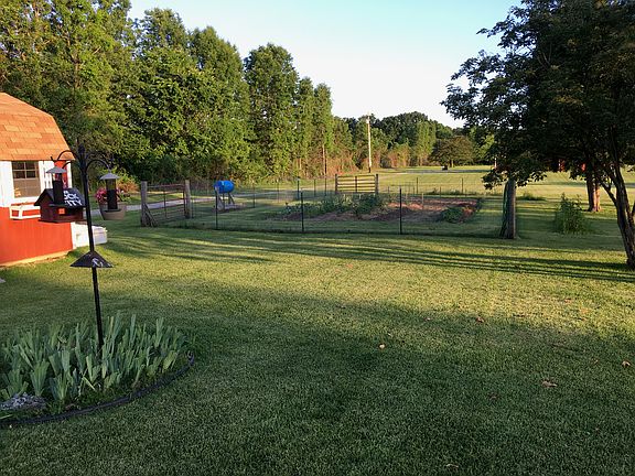 4th image of 1201 Shawnee Trl
