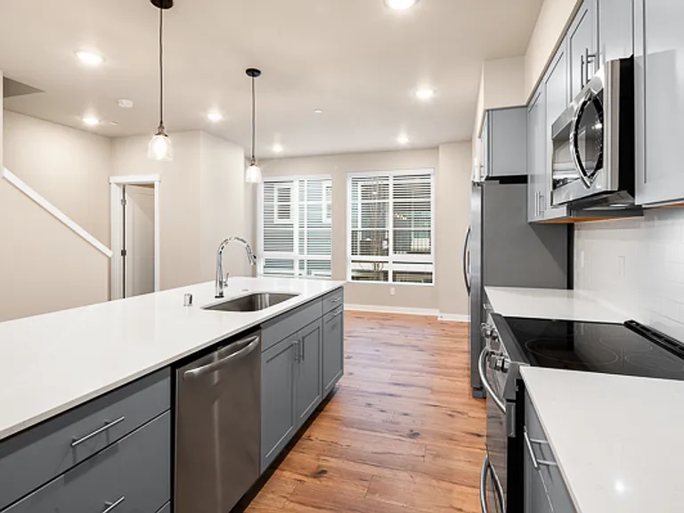 6636 NE 188th Ct #5 — Photo 7