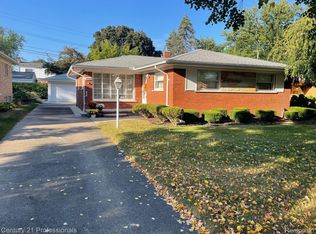 4026 Highfield Rd, Royal Oak, MI 48073