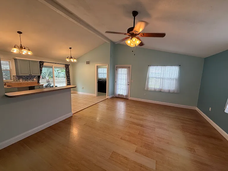 448 Glenwood Ave — Photo 13
