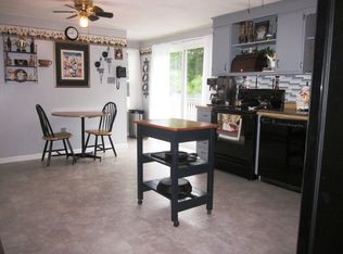 280 Little Alum Rd, Brimfield, MA 01010