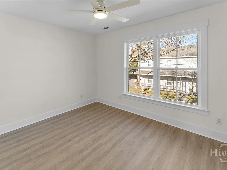 1203 E Bolton St — Photo 18