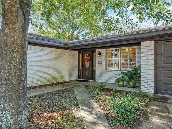 1245 N Newsom St, Mineola, TX 75773