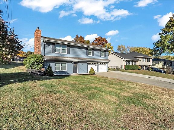 2nd image of 5208 NE 59th St