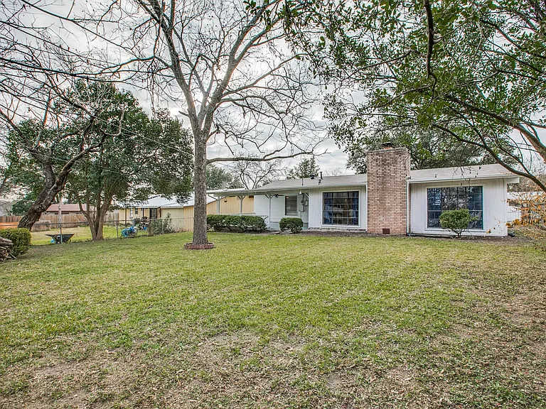 5715 Angie Pl — Photo 25
