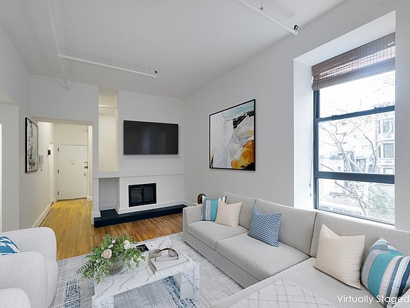 4th image of 450 6th Ave #301