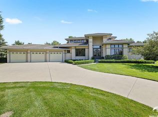 1729 Lake Alvamar Dr, Lawrence, KS 66047