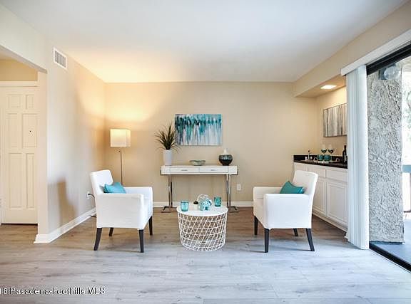 5th image of 622 Vallejo Villas