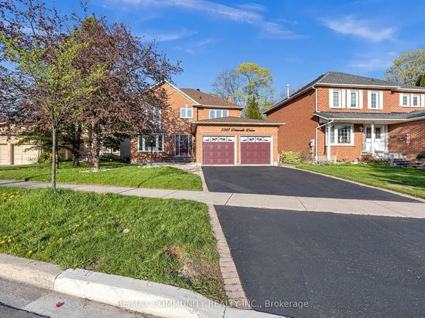 2387 Denvale Dr, Pickering, ON L1X 2H6