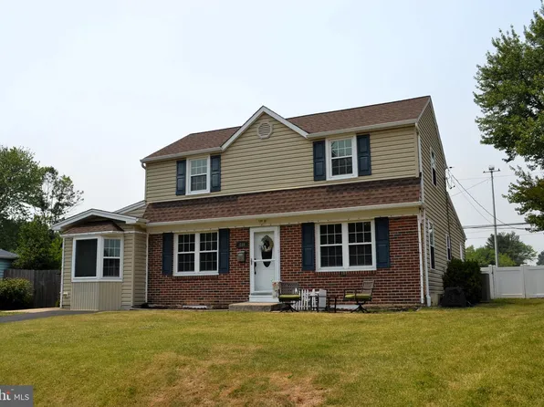 340 Forest Ave, Willow Grove, PA 19090