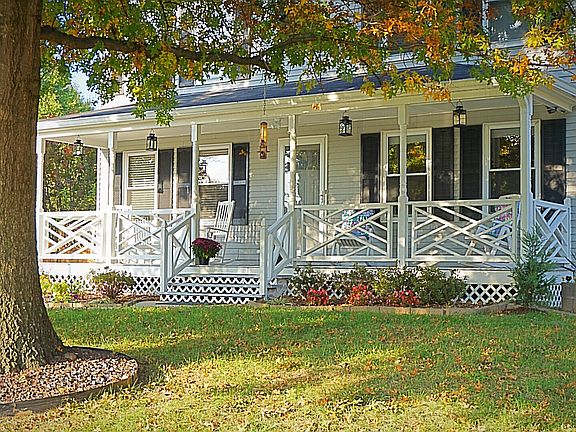2nd image of 13537 Princedale Dr