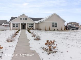 8508 Oakhill Dr, Freeland, MI 48623