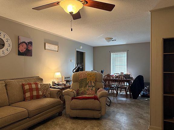 5th image of 411 Polk Dr