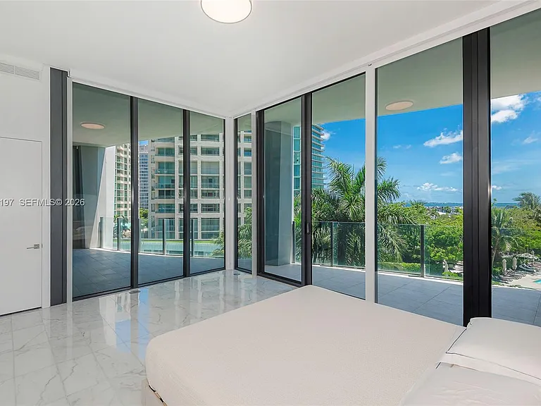 2821 S Bayshore Dr #7B — Photo 26