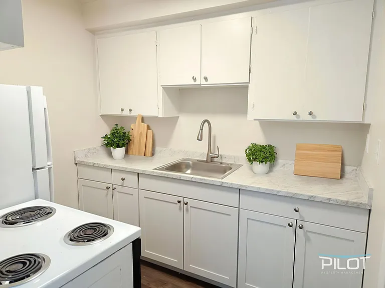 LC125th Townhomes — Photo 14