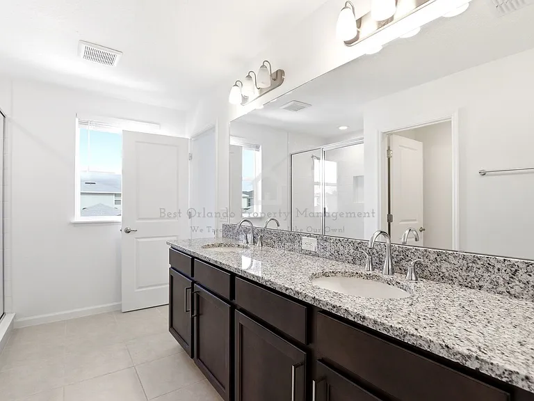 2512 Cedar Rose St — Photo 21