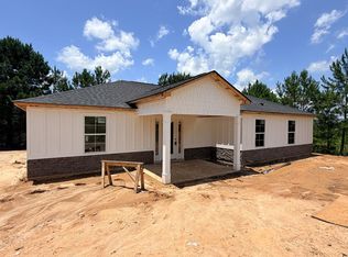 2405 Ridgewood Dr, Phenix City, AL 36870