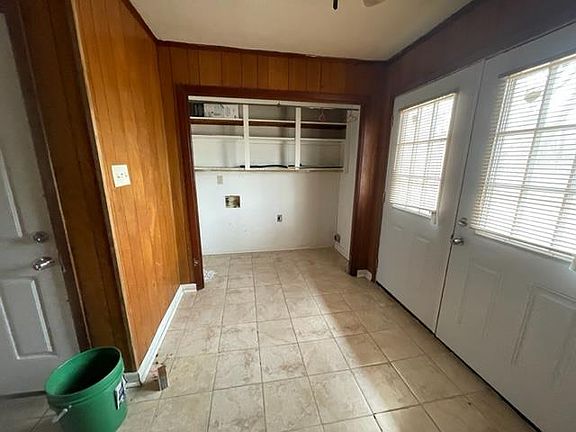 5th image of 202 High Hill Dr