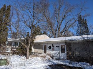 36057 N East End Ave, Ingleside, IL 60041