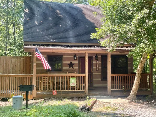 1918 Charles Lewis Way, Sevierville, TN 37876