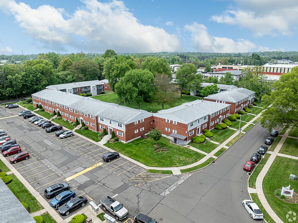 Newport Apartments Aerial View