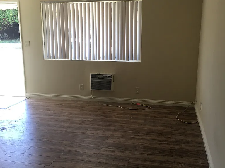Apt 908 Edith — Photo 8