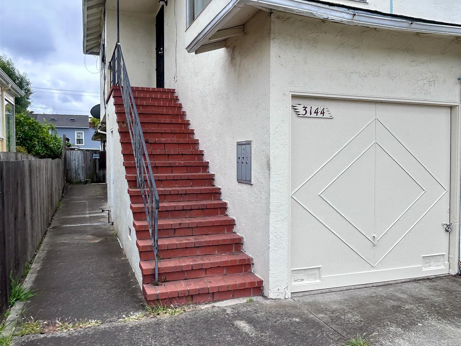 2 bed, 850 sqft, $2,500 — Photo 2